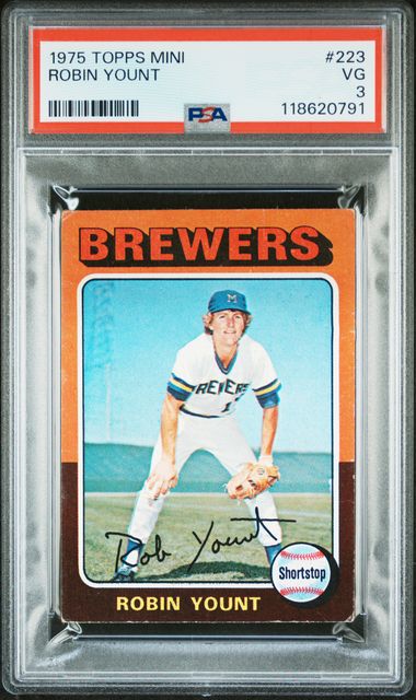 1975 TOPPS MINI #223 ROBIN YOUNT PSA 3